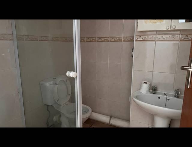 1 BEDROOM APARTMENT FOR SALE IN ARCADIA